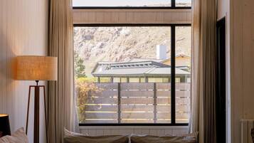 Premium-Doppel- oder -Zweibettzimmer | Hochwertige Bettwaren, Zimmersafe, kostenloses WLAN