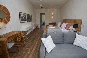 Premium kamer, 1 twee- of 2 eenpersoonsbedden | Luxe beddengoed, een kluis op de kamer, gratis wifi
