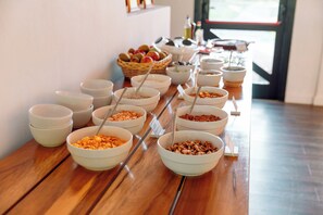 Gratis morgenmadsbuffet hver dag