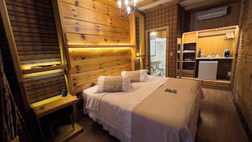 Minibar, soundproofing, free WiFi, bed sheets