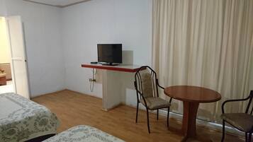 Double Room, 2 Double Beds | Desk, cribs/infant beds, rollaway beds, free WiFi