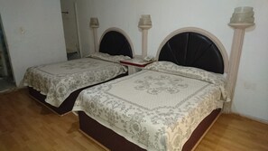 Double Room, 2 Double Beds | Desk, cribs/infant beds, rollaway beds, free WiFi - Hotel Ana Isabel (Durango)