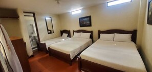 Desk, free WiFi, bed sheets - Hotel La Alcayata Popayan (Popayán)