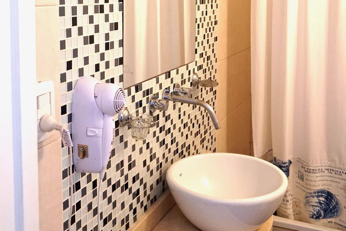Bathroom | Shower, free toiletries, hair dryer, towels