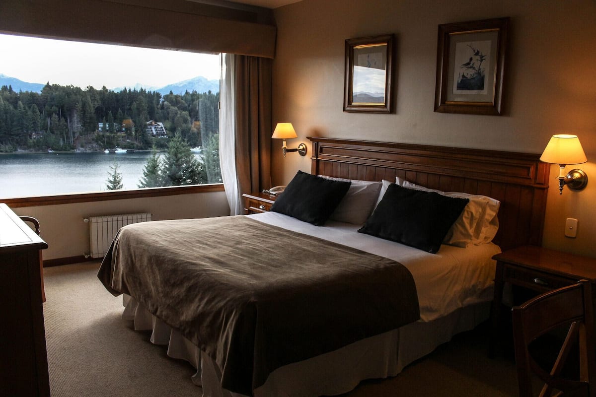 Literie de qualité supérieure, coffres-forts dans les chambres