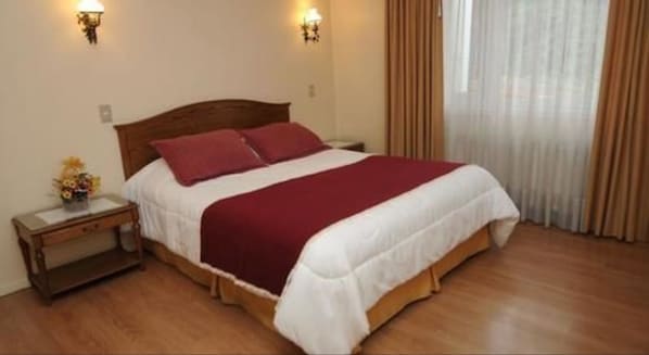 In-room safe, free WiFi