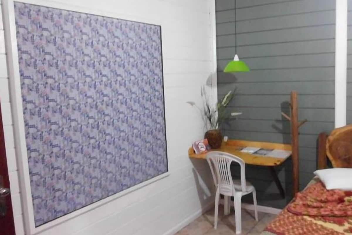 Habitación estándar | Minibar, decoración personalizada y escritorio