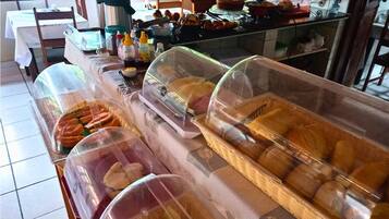 Desayuno buffet incluido todos los días