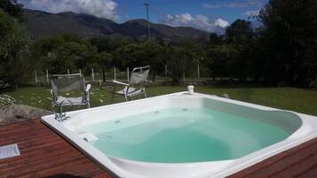 Bañera de hidromasaje exterior