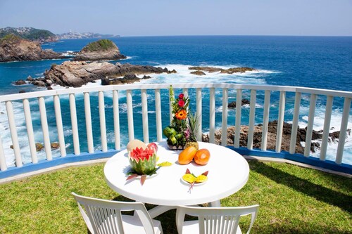Santa Maria Acapulco