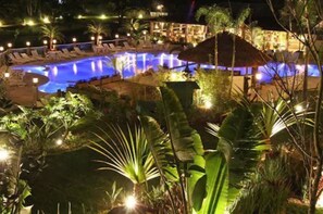 2 outdoor pools, pool loungers - Hotel Recanto da Cachoeira (Socorro)