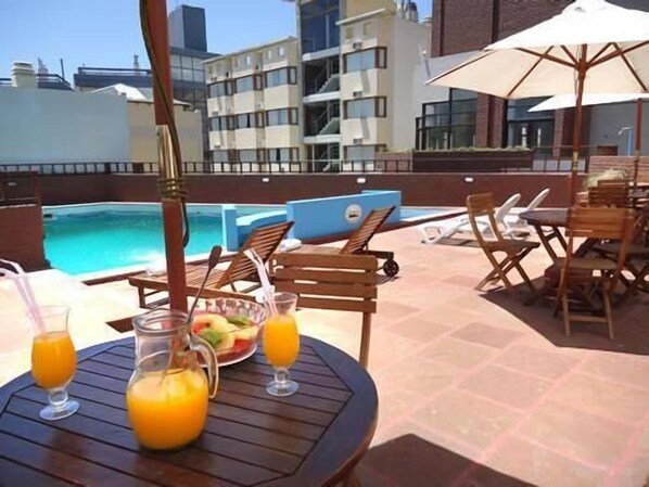 Seasonal outdoor pool