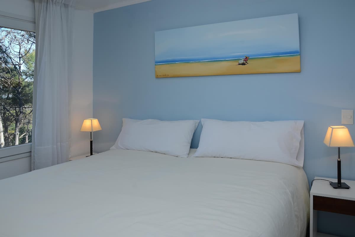 1 slaapkamer, een kluis op de kamer, reisbedje, gratis wifi
