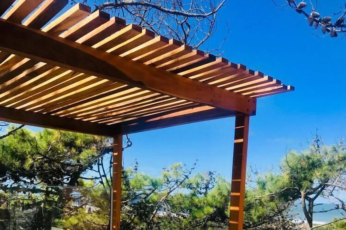 Apartemen, teras | Brankas, tempat tidur bayi, dan Wi-Fi gratis