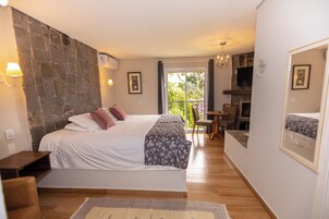 高级木屋, 壁炉 (Banheira de Hidromassagem) | 1 多间卧室、迷你吧、遮光窗帘、免费 WiFi