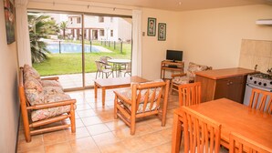 Family Bungalow, 2 Bedrooms, Private Bathroom | 1 bedroom, in-room safe, free cots/infant beds, rollaway beds - Cabañas Las Añañucas IV (La Serena)
