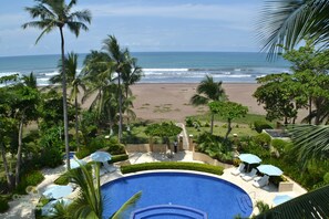 Kolam renang terbuka