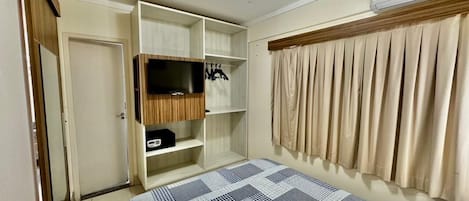 Minibar, blackout curtains, free WiFi