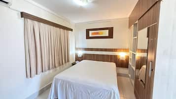 Minibar, blackout curtains, free WiFi