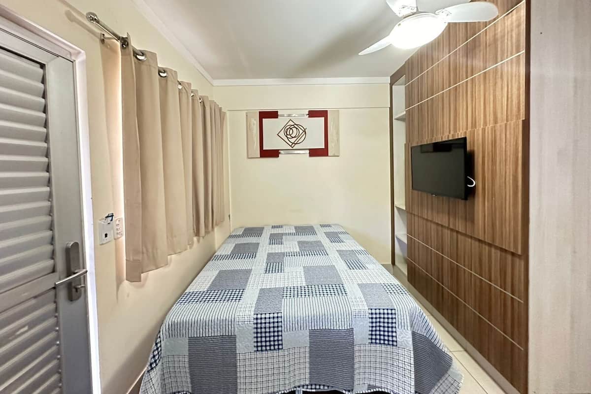 Apartment | 1 bedroom, minibar, blackout drapes, free WiFi