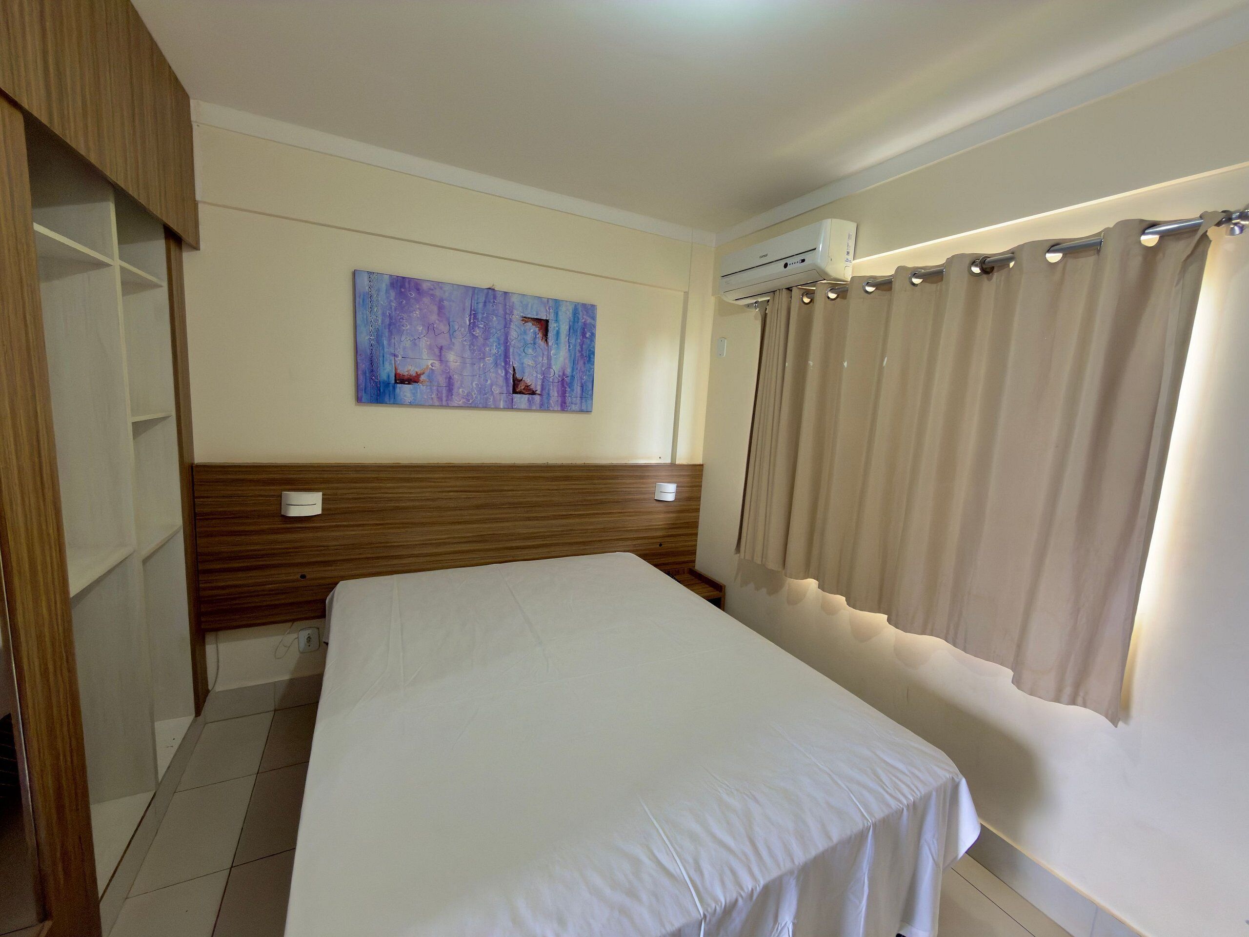Apartment | Minibar, blackout drapes, WiFi (free)