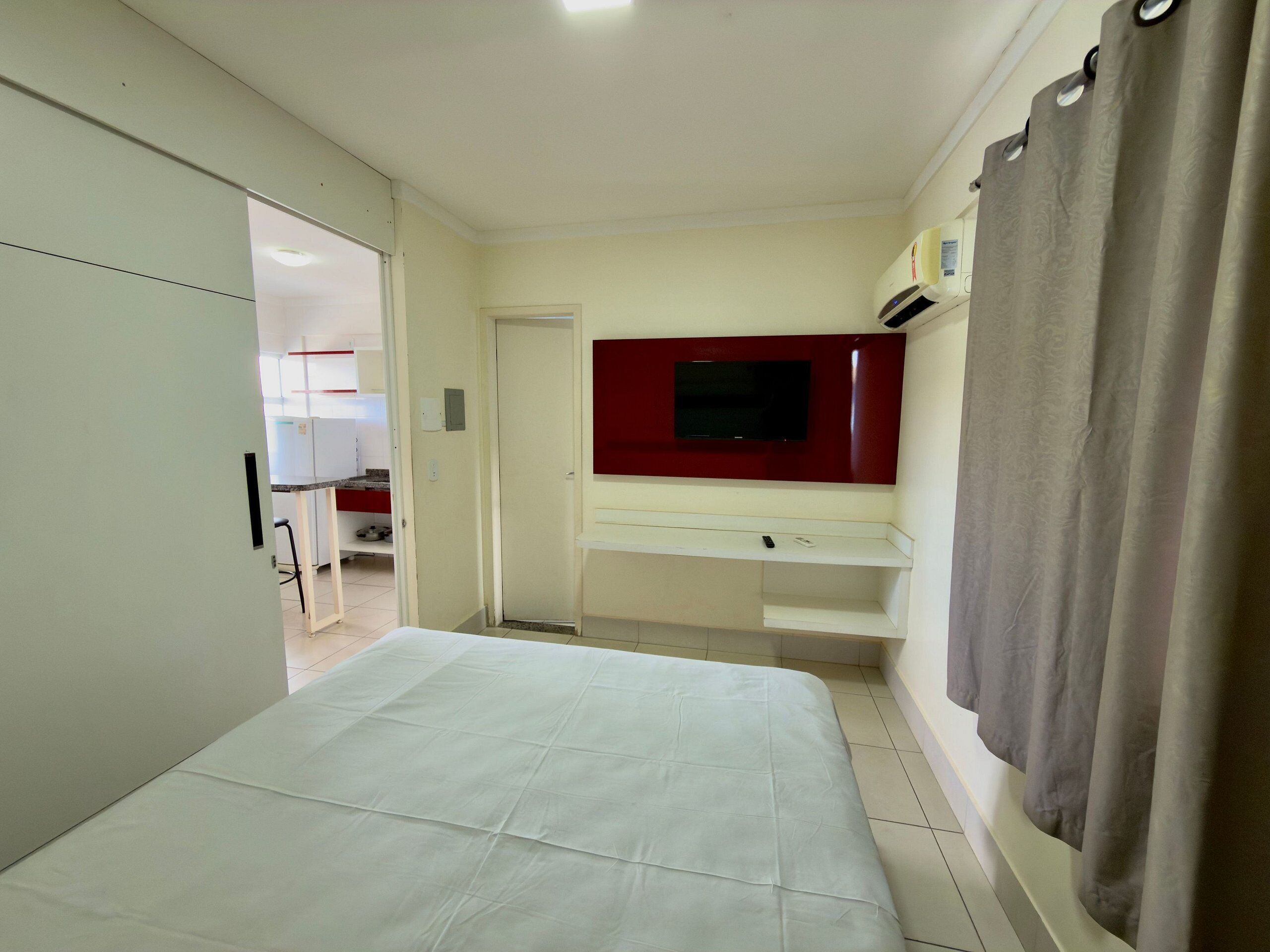 Apartment | Minibar, blackout curtains, free WiFi