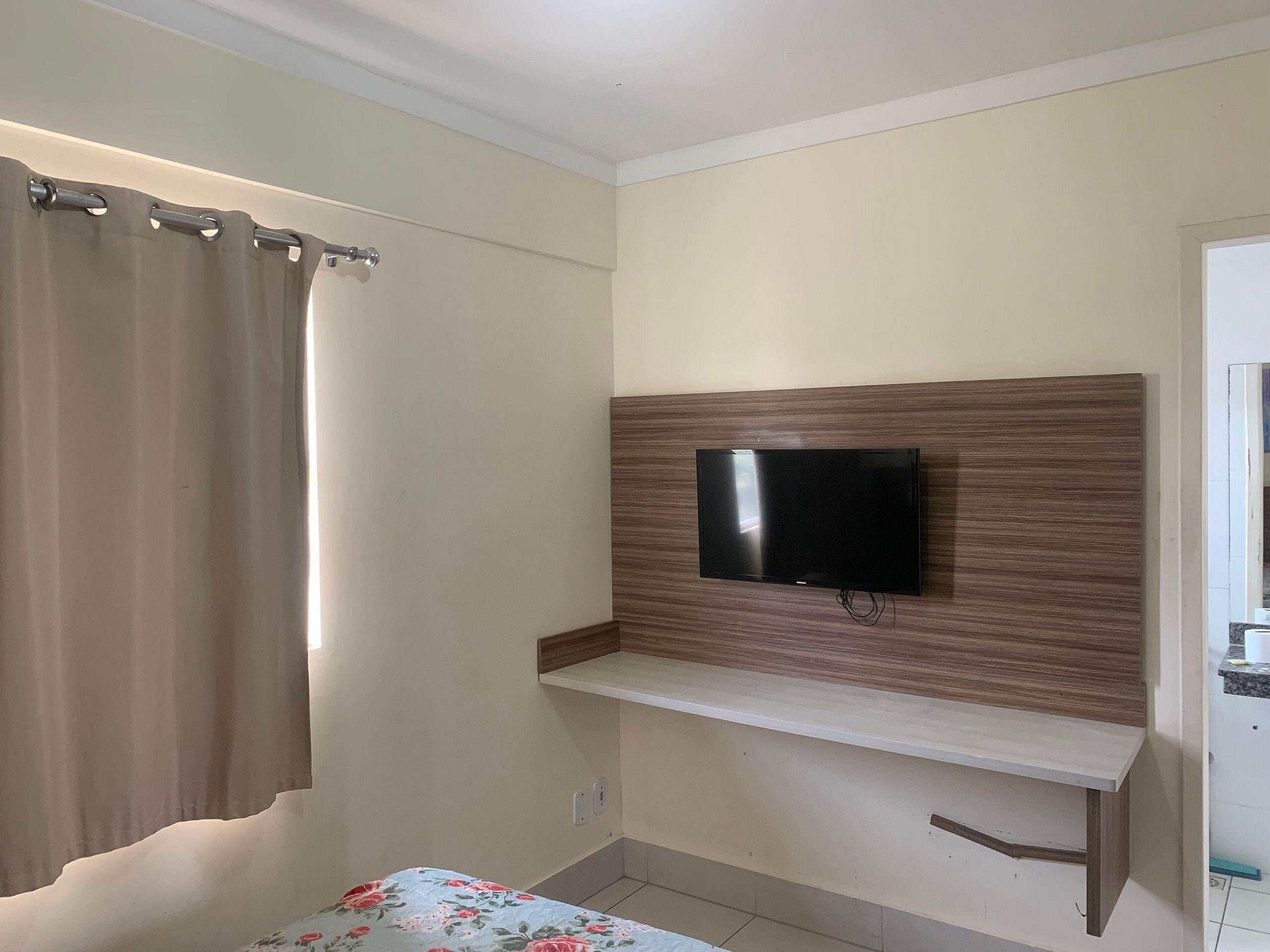 Apartment | Minibar, blackout drapes, free WiFi