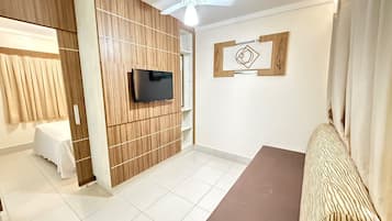 Apartamento | Frigobar, cortinas blackout, Wi-Fi de cortesia