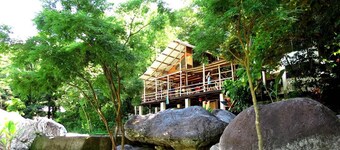 Jungle River Lodge