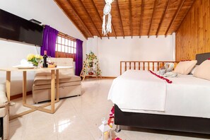 Premium bedding, minibar, in-room safe, desk - Gran Boutique Sabana (Chia)