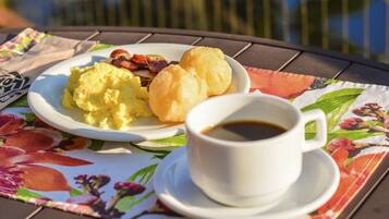 Desayuno buffet incluido todos los días