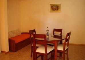 Private kitchen - Muras Apart Hotel (Guaymallen)