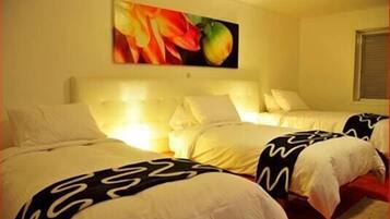 In-room safe, free WiFi