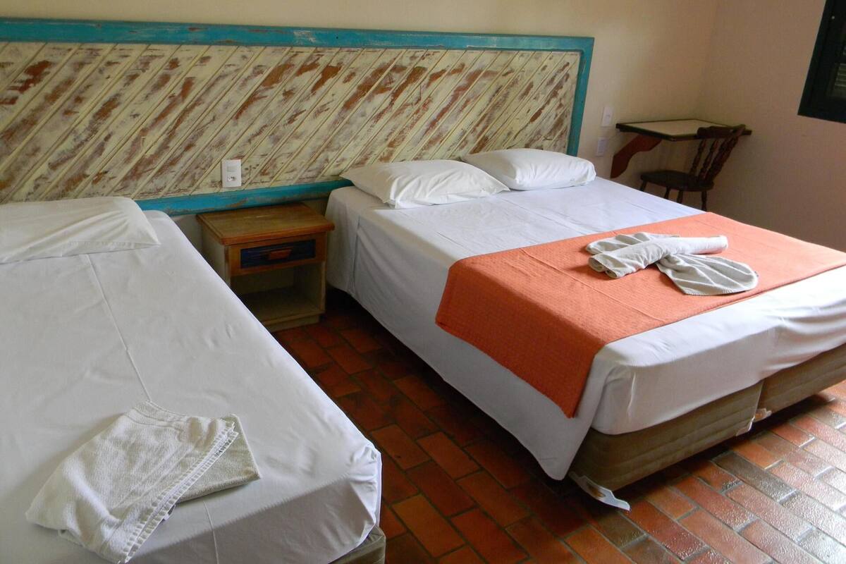 Cribs (free), rollaway beds (surcharge), WiFi (free), bed sheets