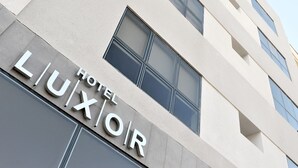 Front of property - Luxor Hotel & Spa (Salta)
