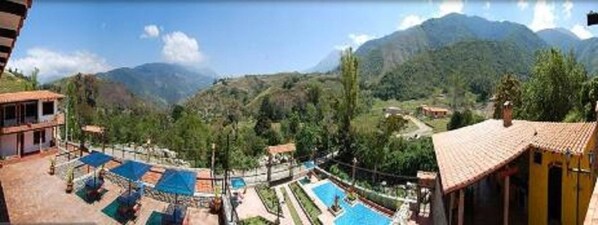 Pool - Posada la Tovareña (Merida)