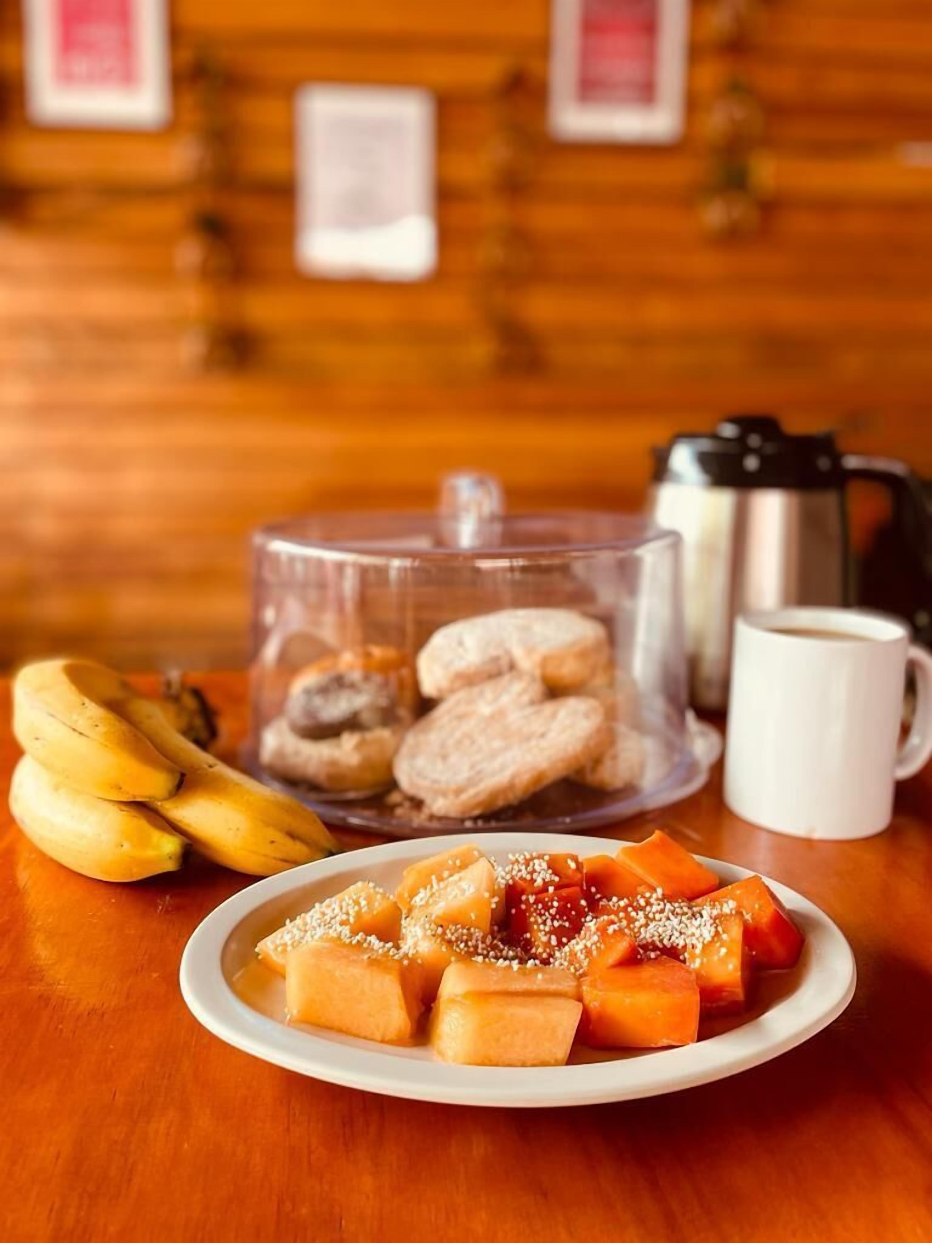 free daily continental breakfast