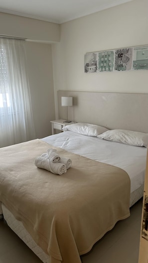 Economy Room | Free WiFi, bed sheets - Acqua Hotel (Mar del Plata)