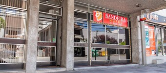 Bandeira Hotel