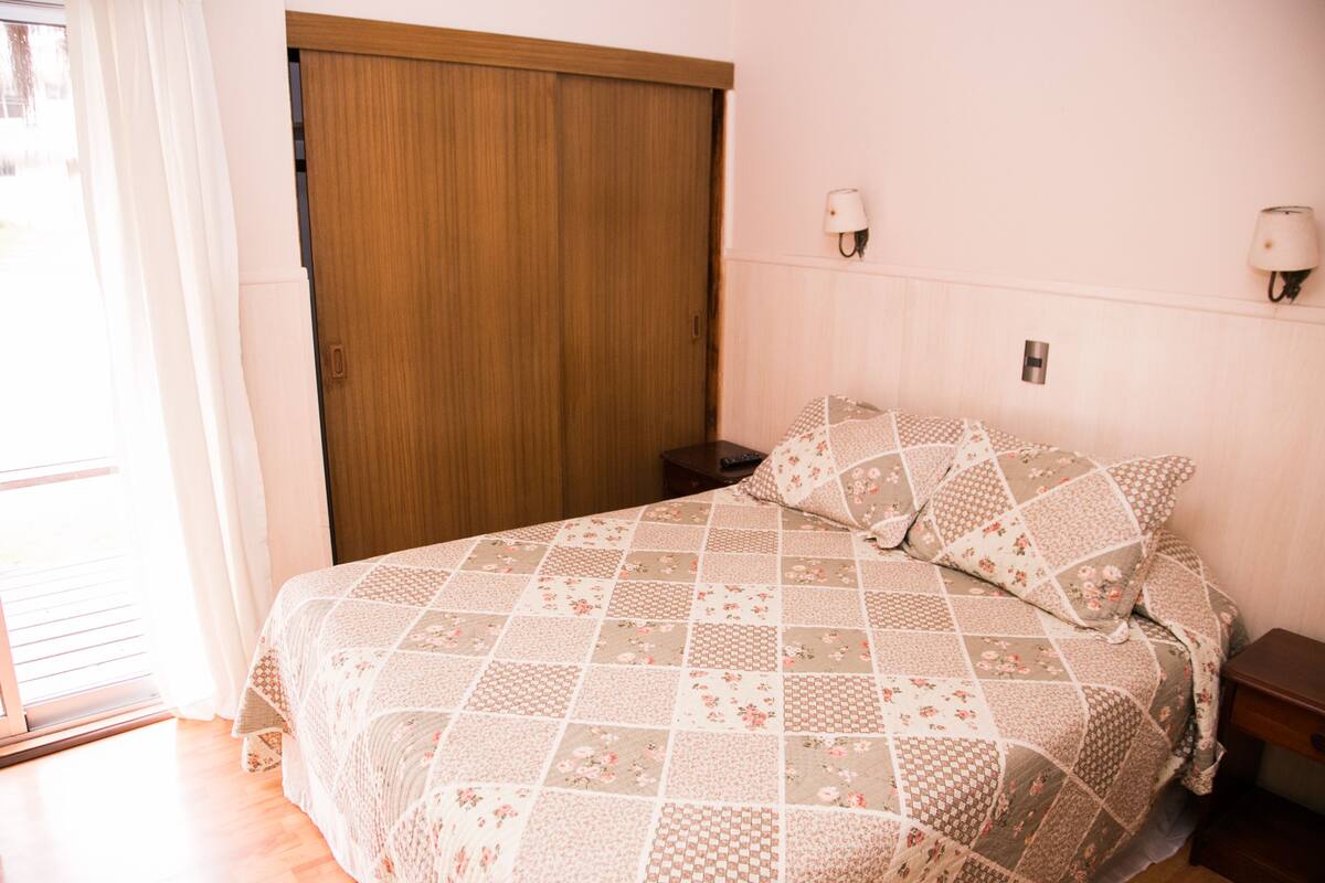 Family Bungalow, 2 Bedrooms, Private Bathroom | In-room safe, cribs (free), rollaway beds (surcharge), WiFi (free)