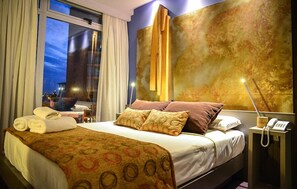 Superior Room | In-room safe, individually decorated, individually furnished, desk