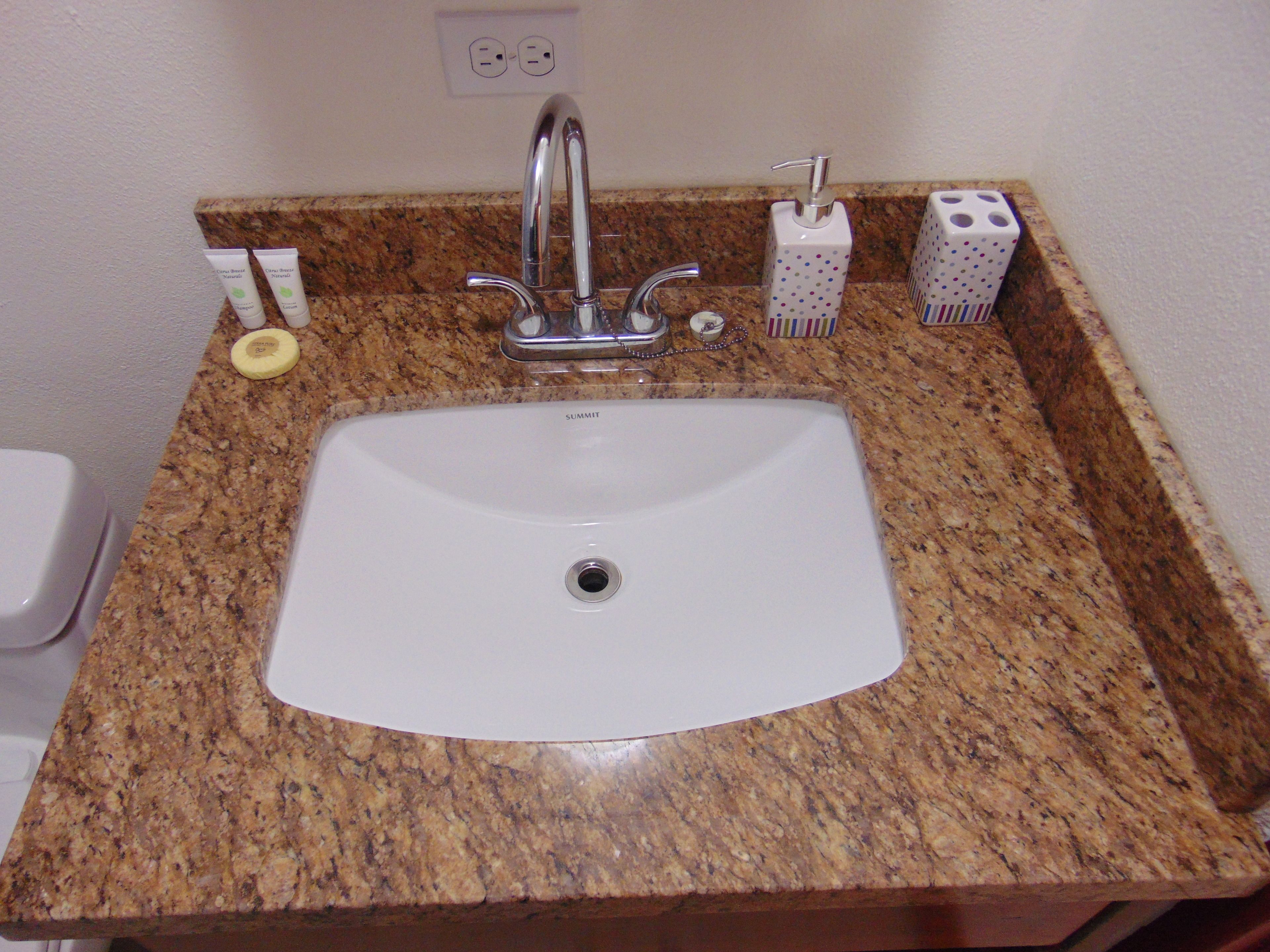 Bathroom sink
