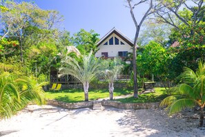 Townhome, 2 Bedrooms, Terrace, Ocean View | Property grounds - Casa de Rexanna lower (Roatan)