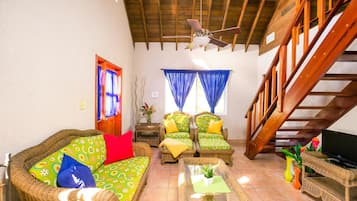 Townhome, 3 Bedrooms, Terrace, Ocean View | Living area