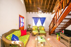 Townhome, 3 Bedrooms, Terrace, Ocean View | Living area