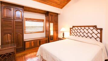 Townhouse, 3 kamar tidur, teras, pemandangan kebun | 3 kamar tidur