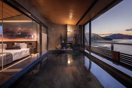 Free toiletries, hair dryer, slippers, bidet. Miyajima Kinsuikan