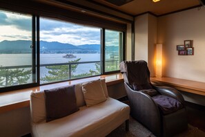 Japanese room-Mizuori | View from room - Miyajima Kinsuikan (Hatsukaichi)