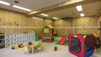 Children’s play area – indoor