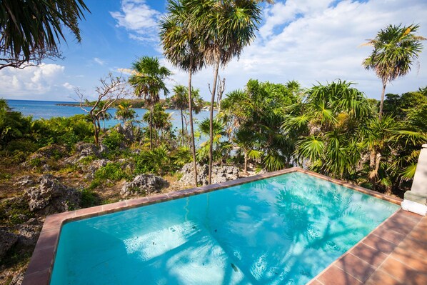 Huvila, 3 makuuhuonetta, terassi, valtamerinäköala | Uima-allas